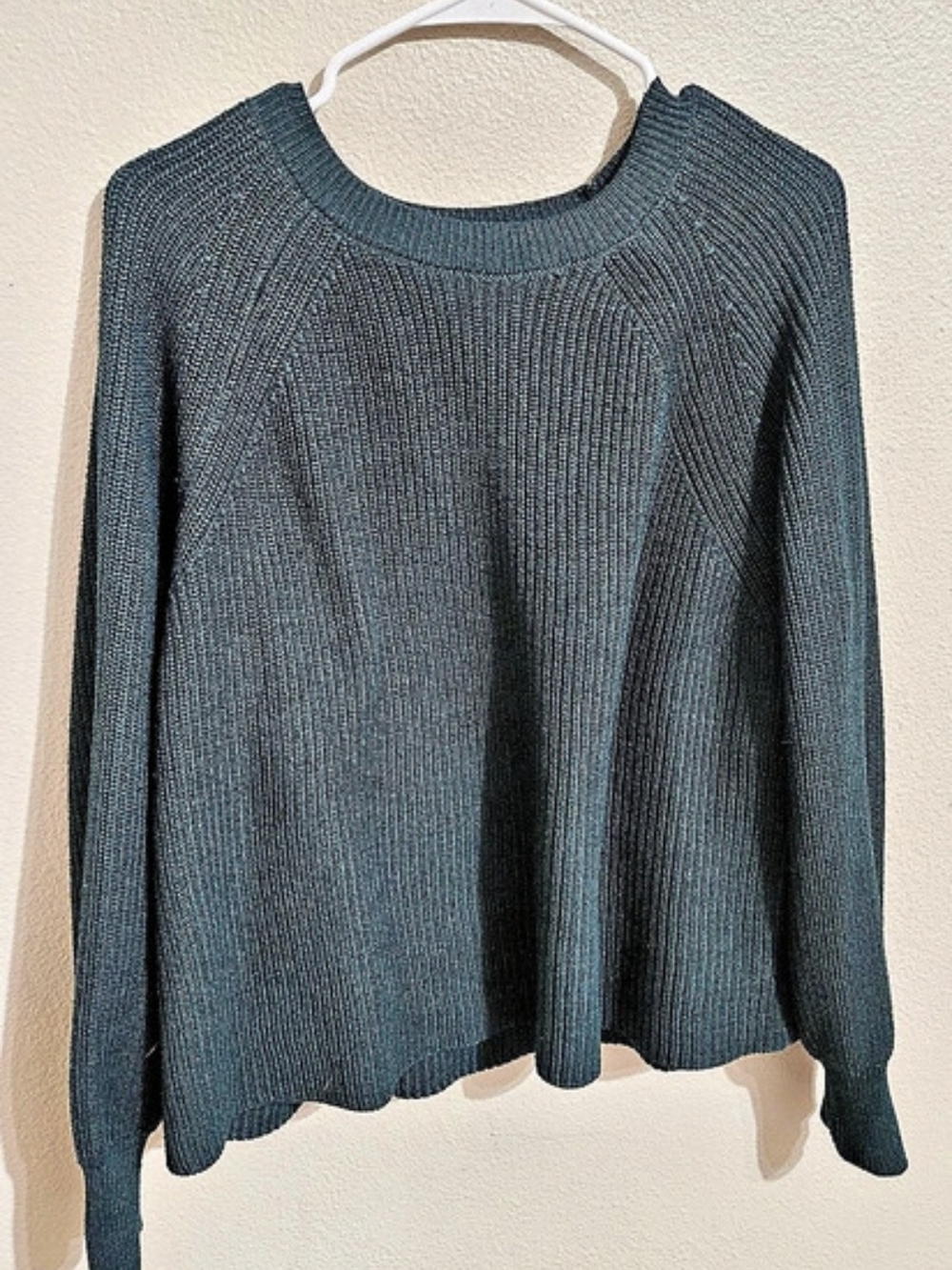 Jessica Simpson Ladies Ribbed Sweater Knit Crew Neck Sweater Size XL Like New